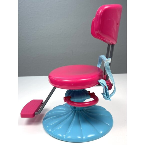 JOURNEY GIRLS Hot Pink Aqua SALON CHAIR & Cape Spray Bottle for 18" AG OG Dolls - Picture 4 of 8